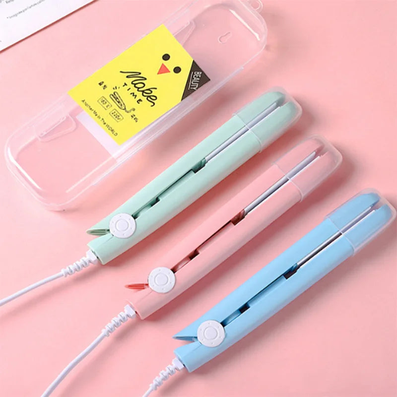 Mini Plancha Alisadora Portátil - Compacta y Profesional 160°C